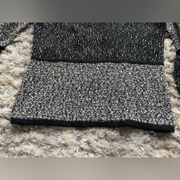 Black Speckled Calvin Klein Crewneck Sweater - Picture 5 of 6